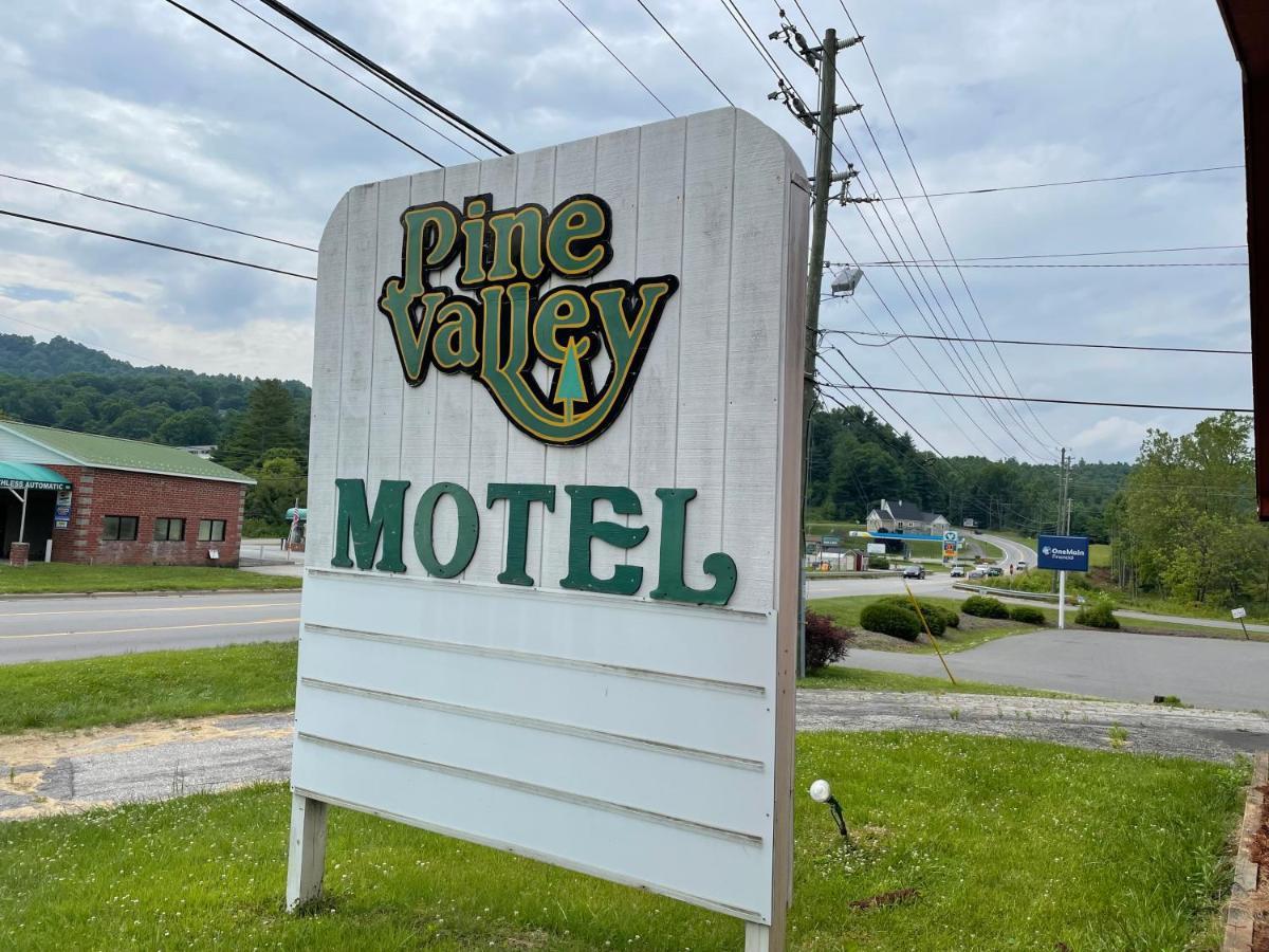 Pine Valley Motel Spruce Pine Εξωτερικό φωτογραφία