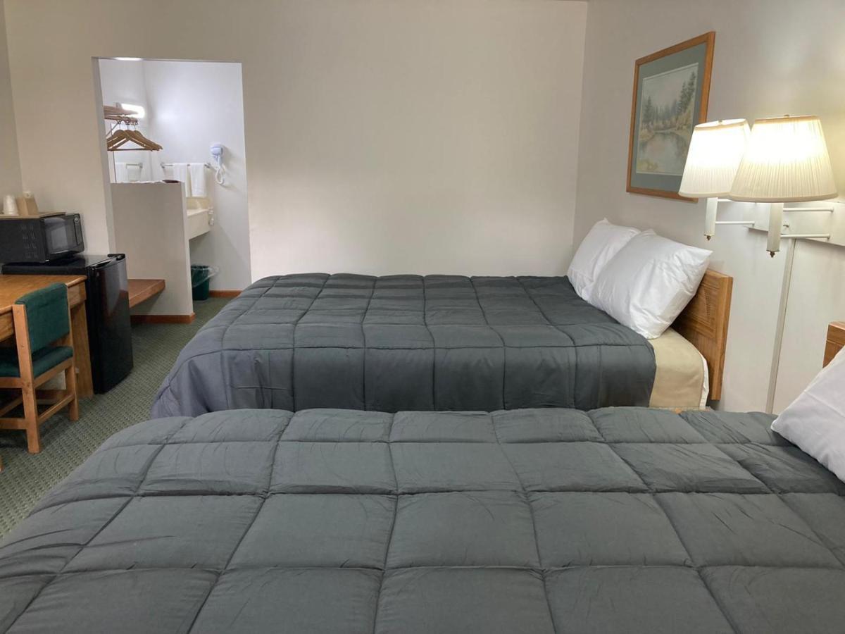 Pine Valley Motel Spruce Pine Εξωτερικό φωτογραφία